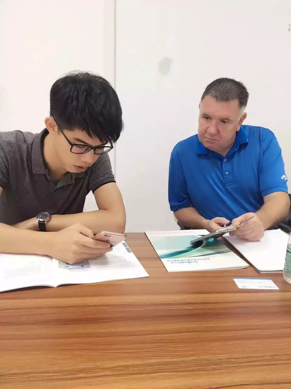 英國客戶看我司產品技術方案書